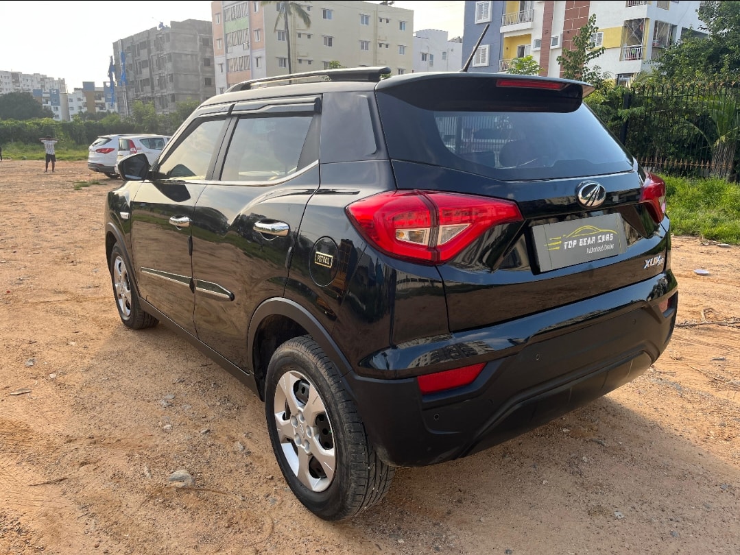 XUV300 image 3 XUV300 image 3