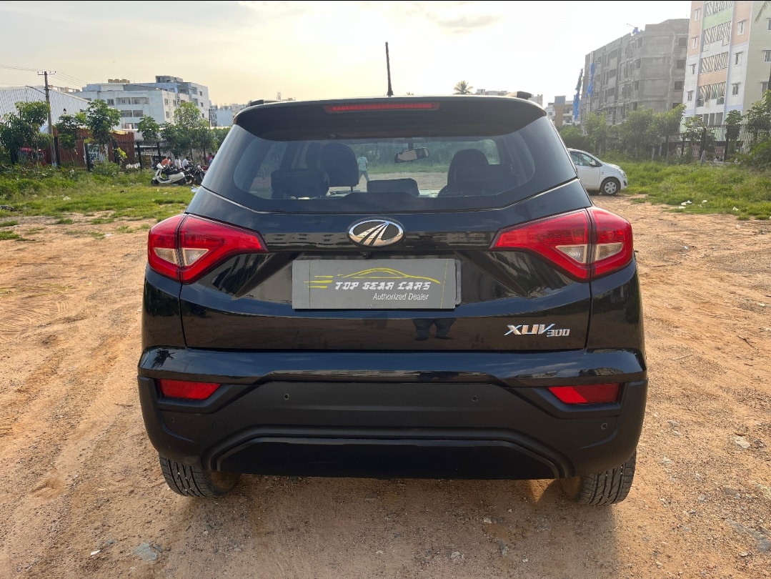 XUV300 image 4 XUV300 image 4