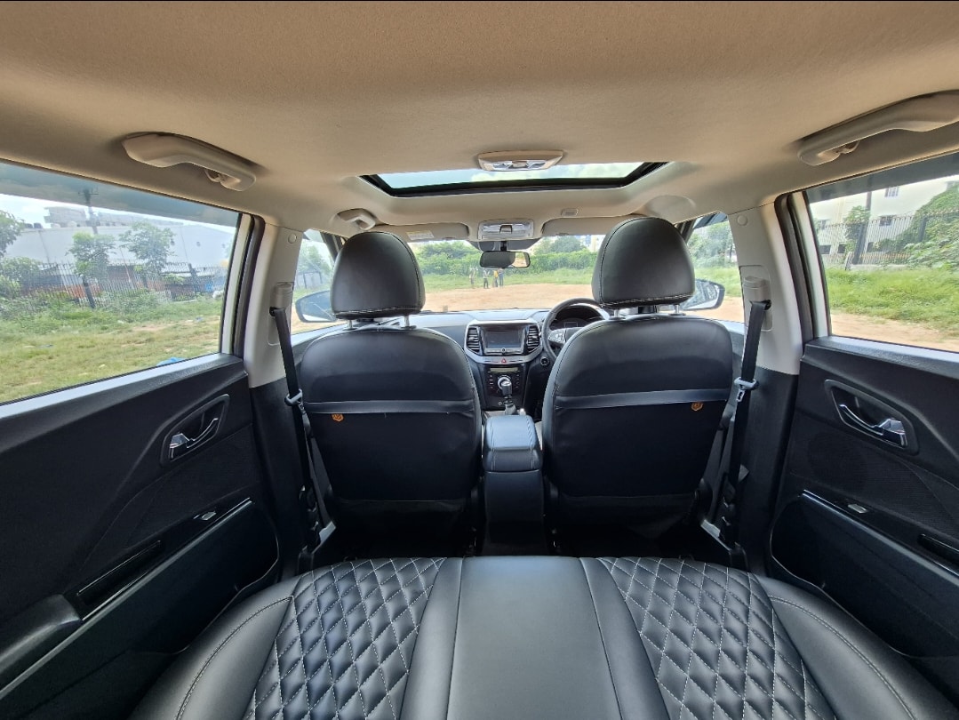 Used 2022 Mahindra XUV300 Used 2022 Mahindra XUV300