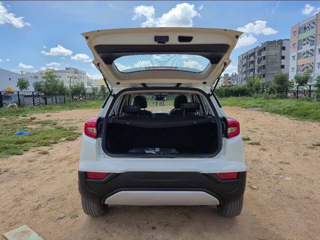 Used 2022 Mahindra XUV300 Used 2022 Mahindra XUV300