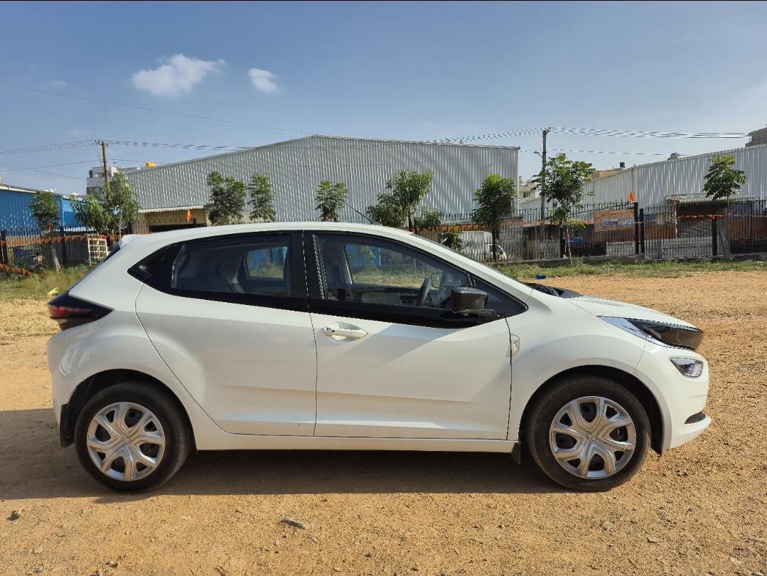 यूज़्ड 2023 टाटा अलट्रोज़, Singasandra, Bangalore 5 यूज़्ड 2023 टाटा अलट्रोज़, Singasandra, Bangalore 5