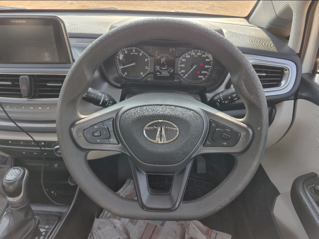 Used 2023 Tata Altroz Used 2023 Tata Altroz