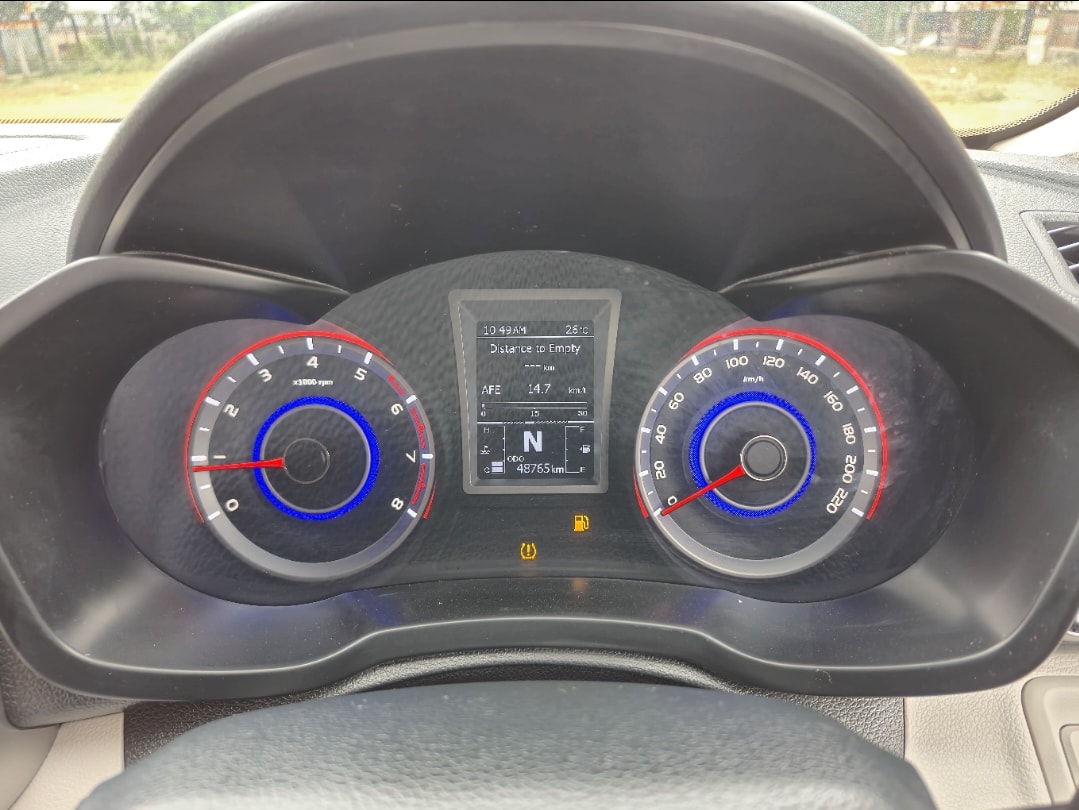 Used 2022 Mahindra XUV300 Used 2022 Mahindra XUV300