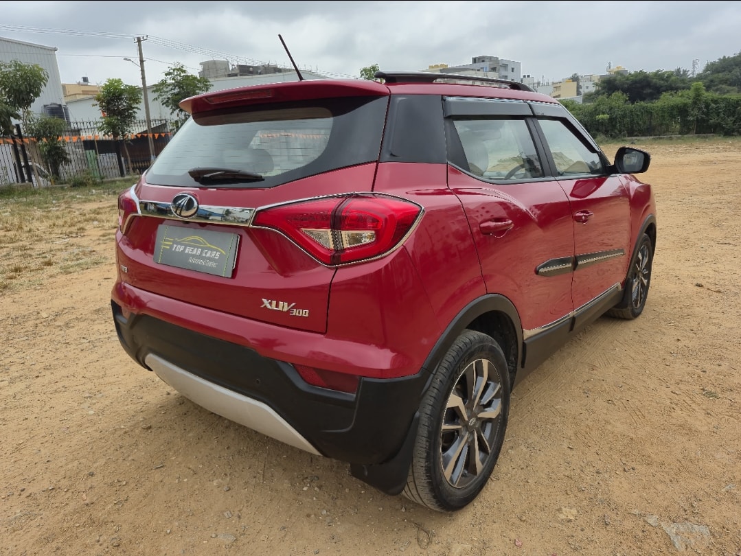 Used 2022 Mahindra XUV300 Used 2022 Mahindra XUV300