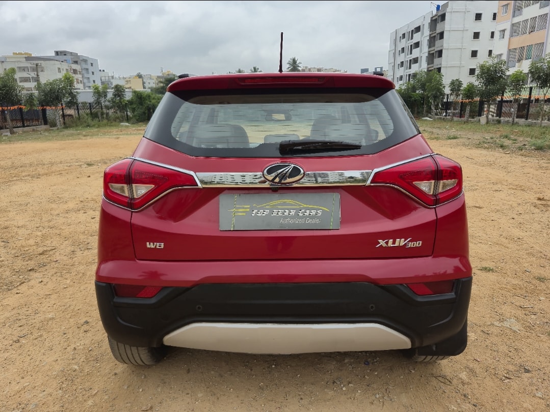 Used 2022 Mahindra XUV300 Used 2022 Mahindra XUV300