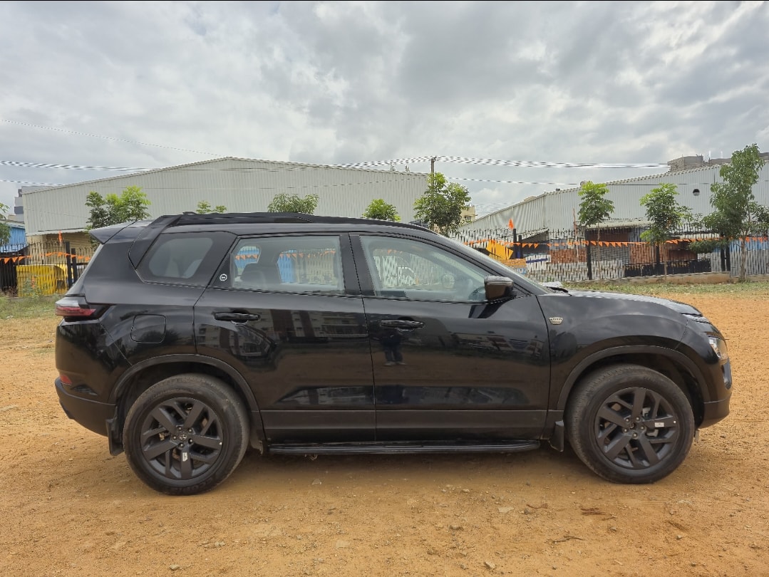 Used 2023 Tata Safari Used 2023 Tata Safari