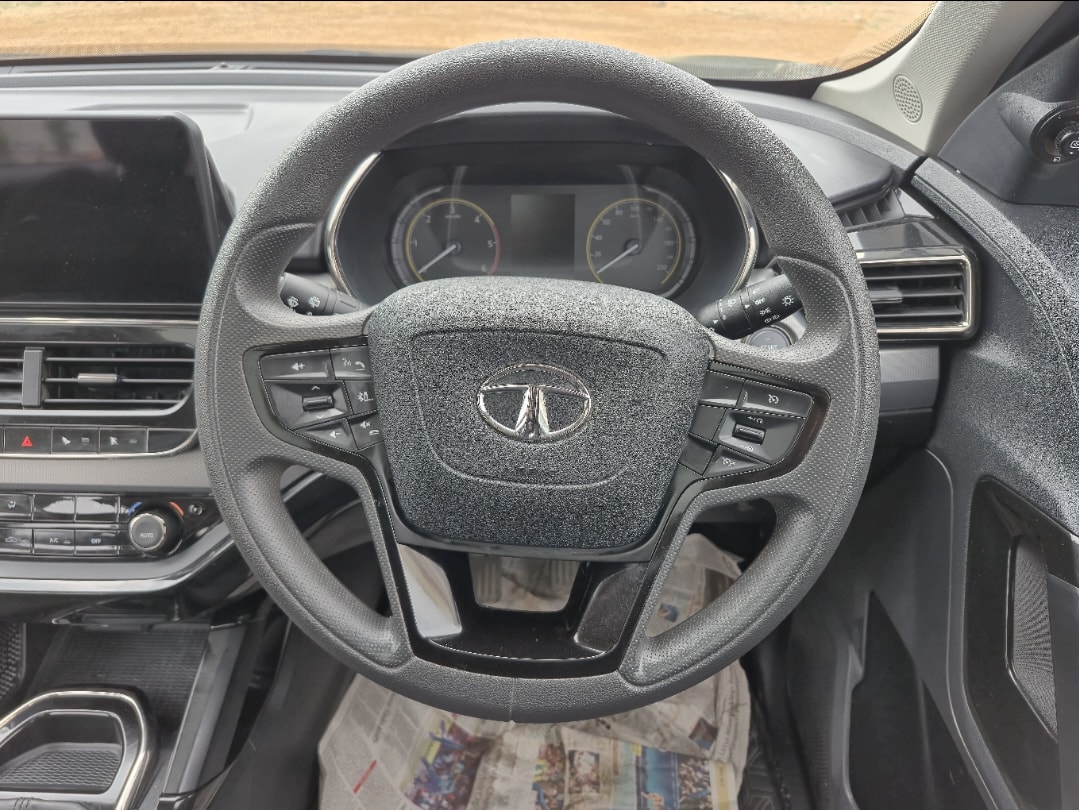 Used 2023 Tata Safari Used 2023 Tata Safari