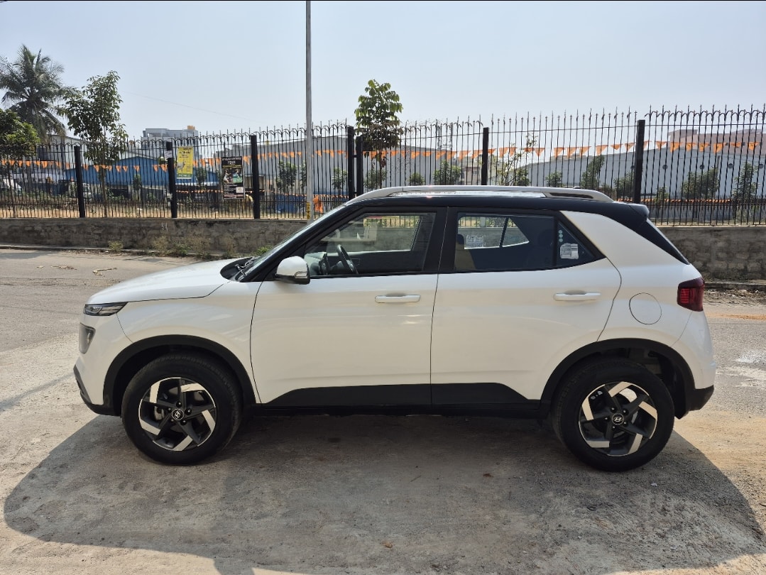 Used 2020 Hyundai Venue Used 2020 Hyundai Venue