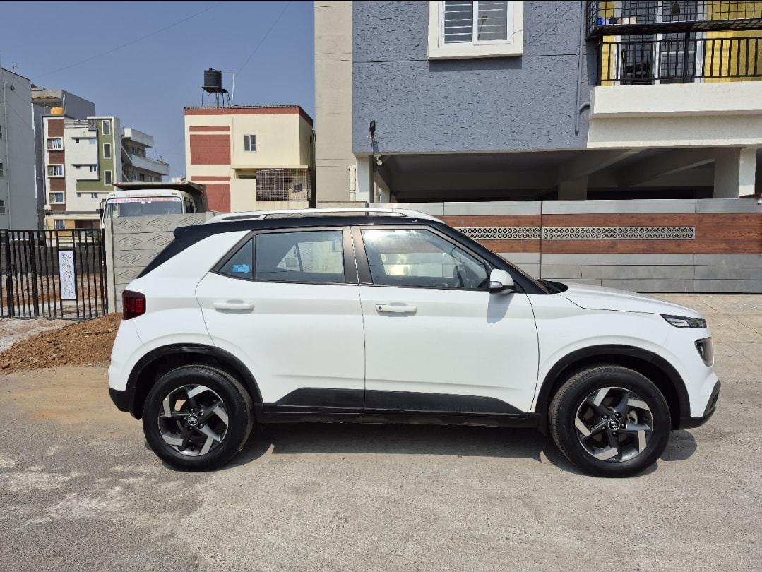 Used 2020 Hyundai Venue Used 2020 Hyundai Venue