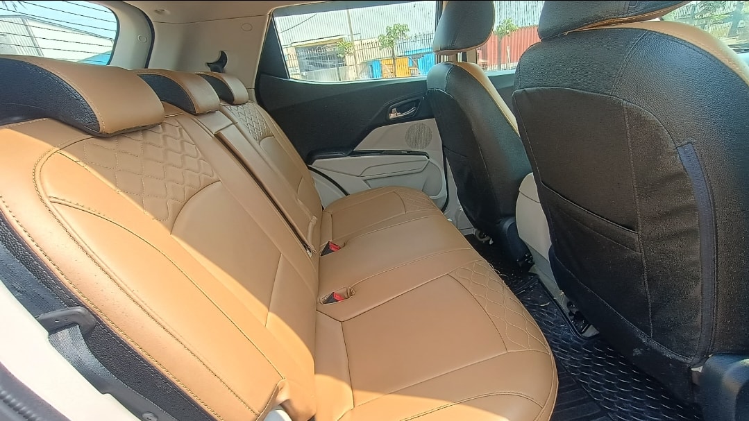 XUV300 image 15 XUV300 image 15