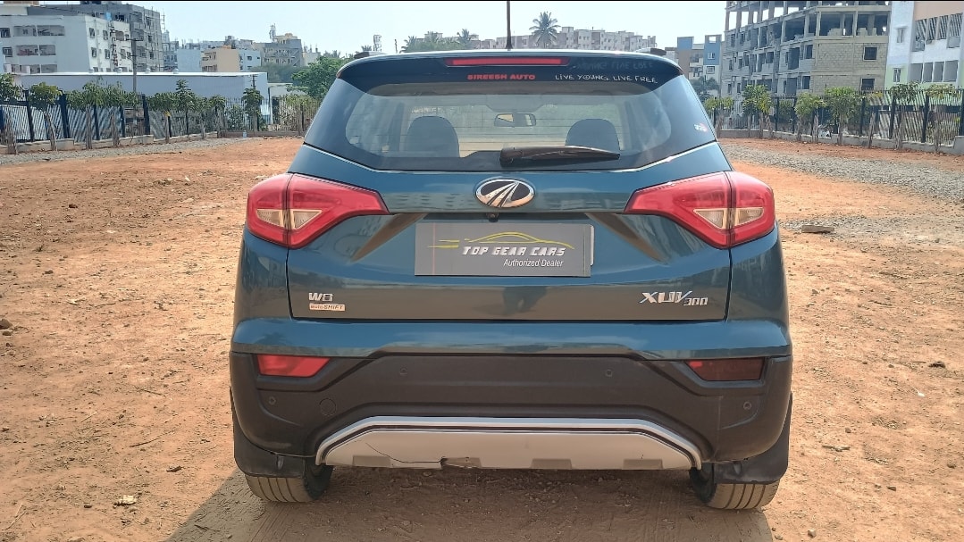XUV300 image 4 XUV300 image 4
