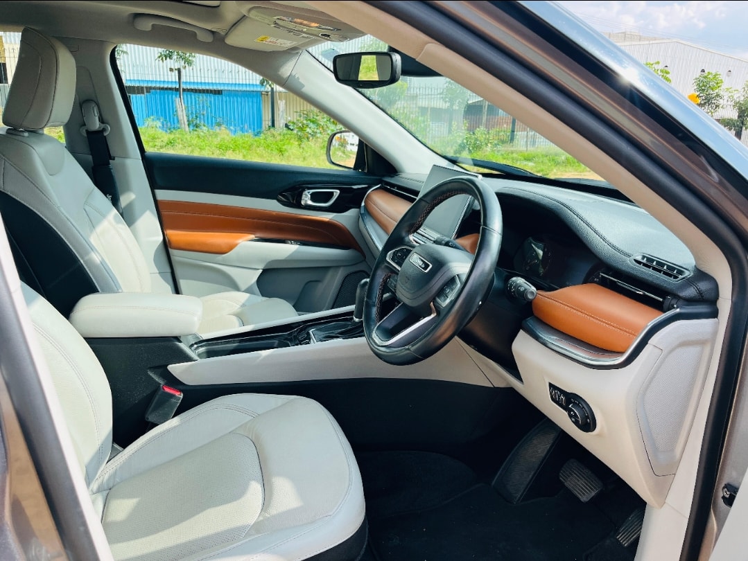 Compass image 14 Compass image 14