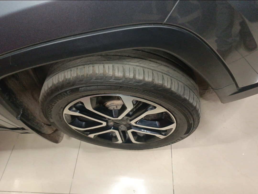 Compass image 9 Compass image 9