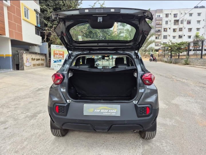 Punch image 10 Punch image 10