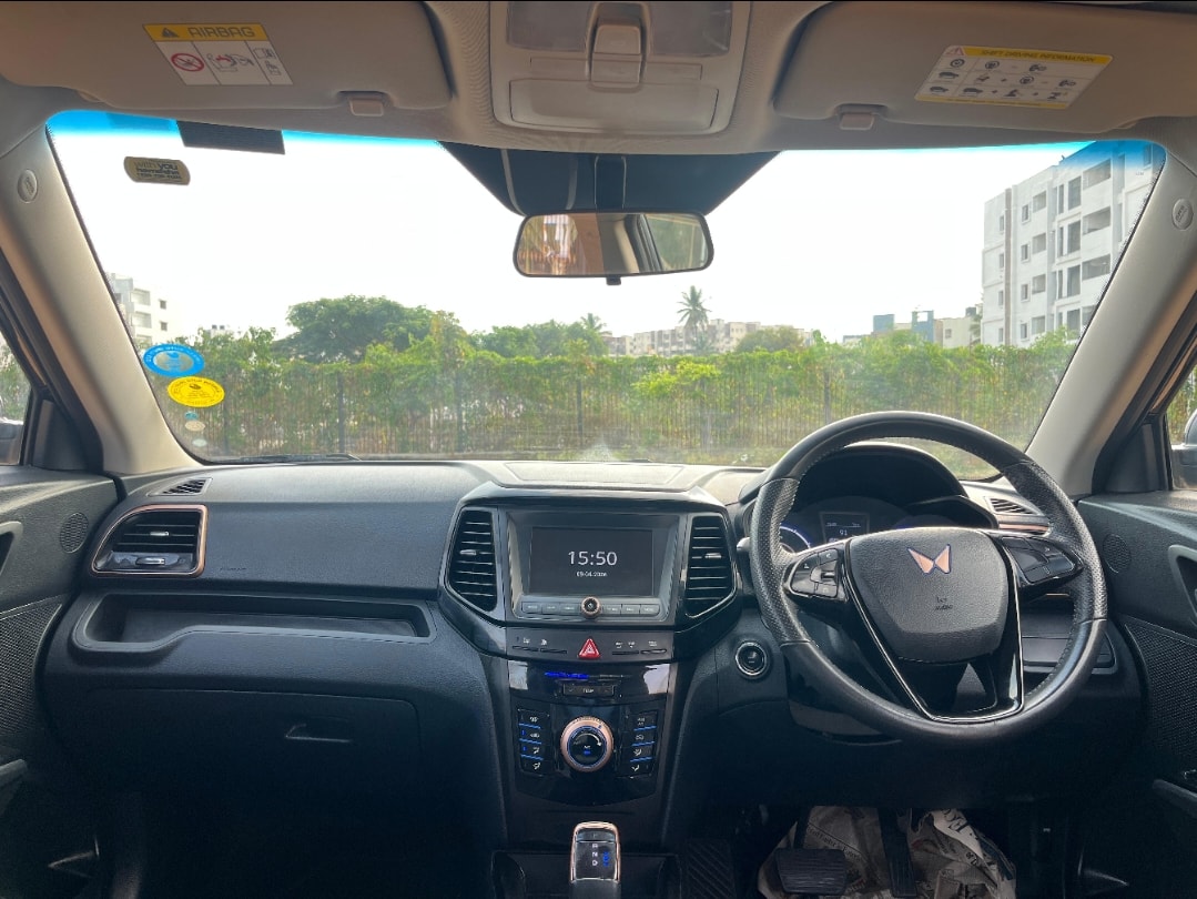 XUV400 image 12 XUV400 image 12