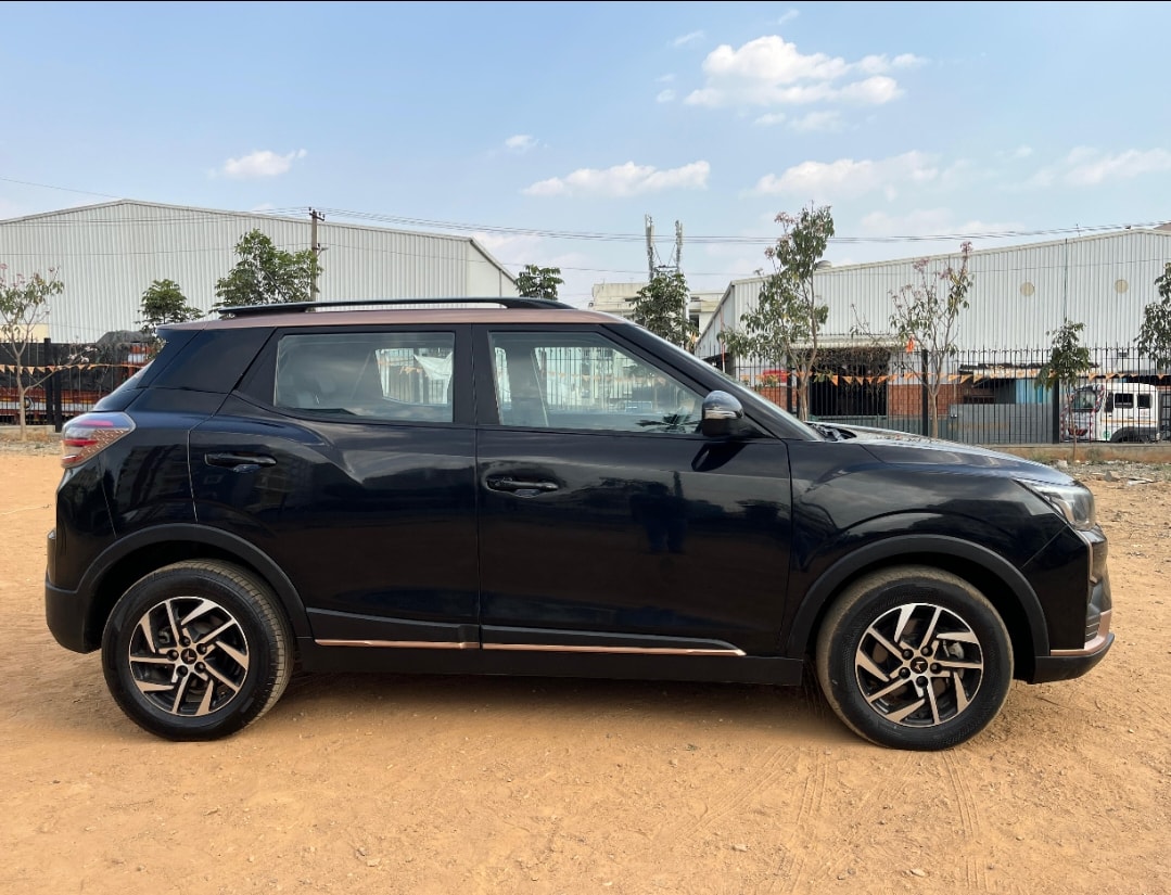 XUV400 image 6 XUV400 image 6