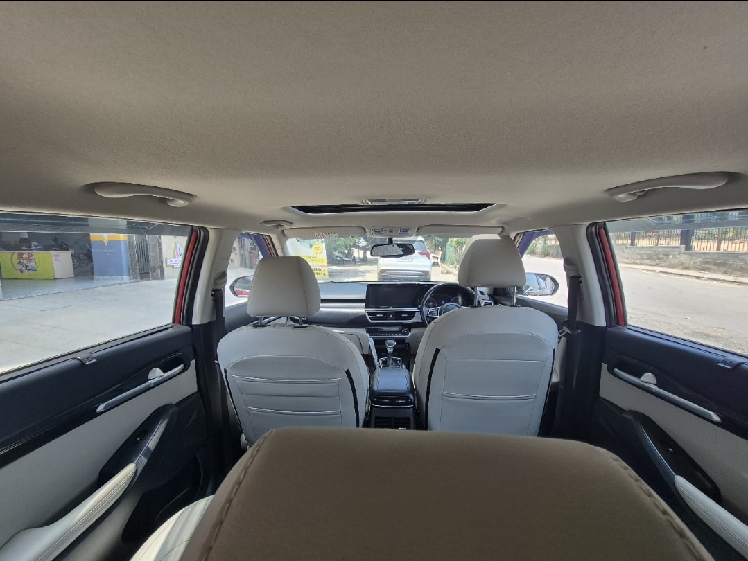 Seltos image 16 Seltos image 16