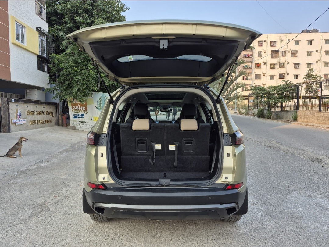 Used 2022 Tata Safari Used 2022 Tata Safari