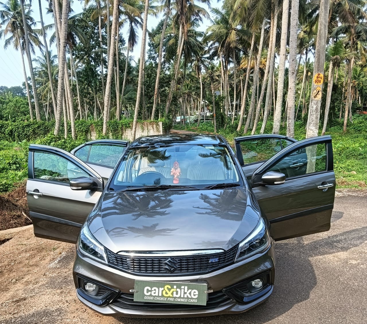 Ciaz image 1 Ciaz image 1