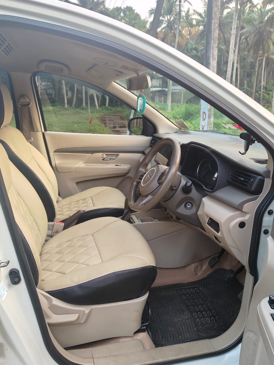 Used 2019 Maruti Suzuki Ertiga Used 2019 Maruti Suzuki Ertiga