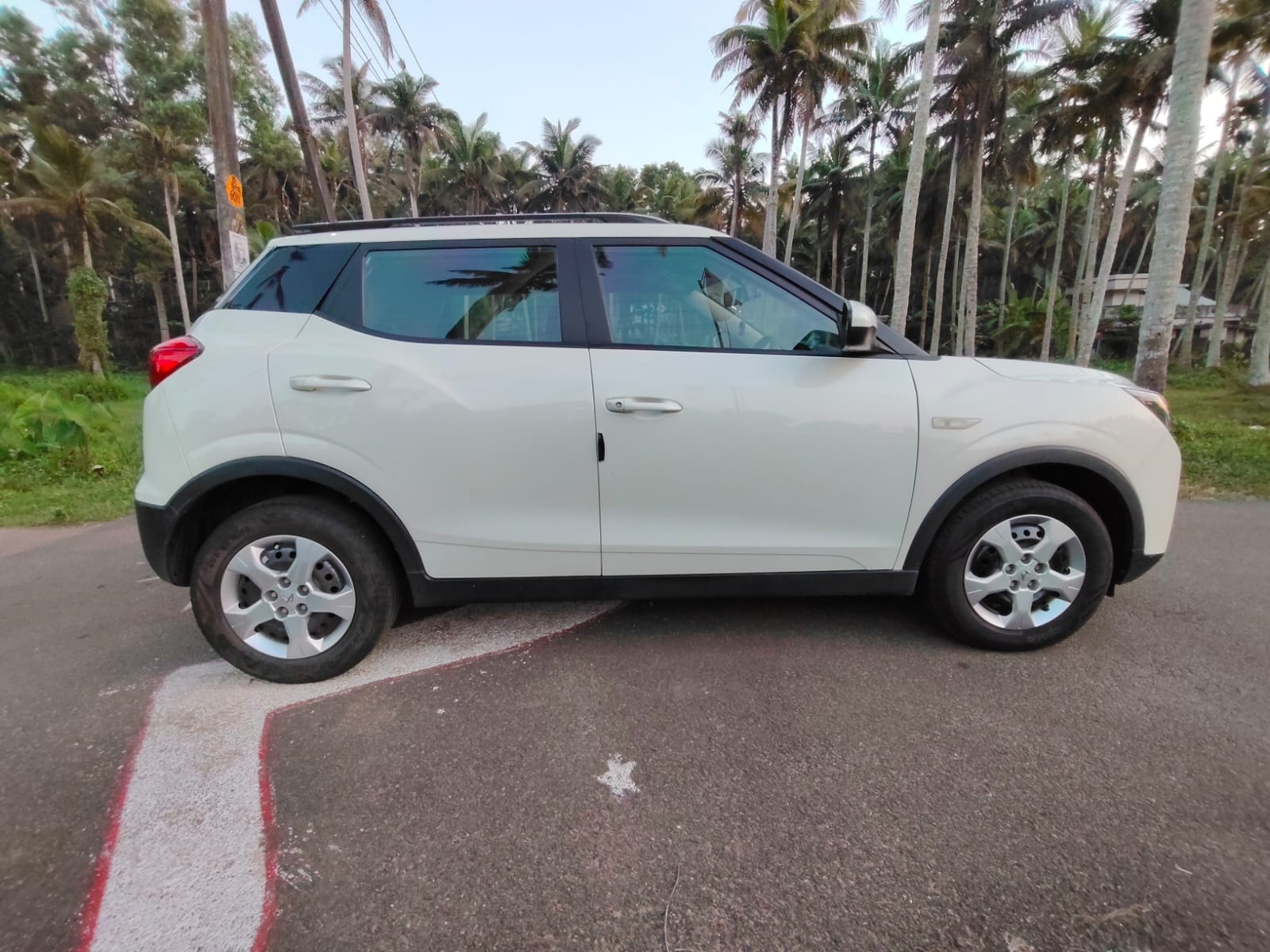 Used 2023 Mahindra XUV300 Used 2023 Mahindra XUV300