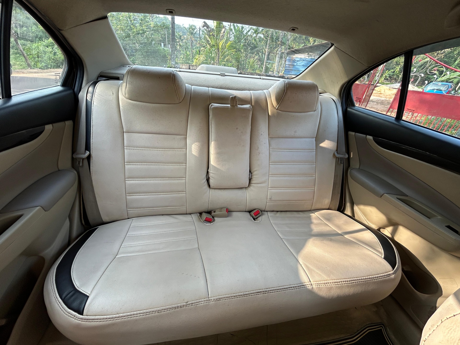 Ciaz image 15 Ciaz image 15