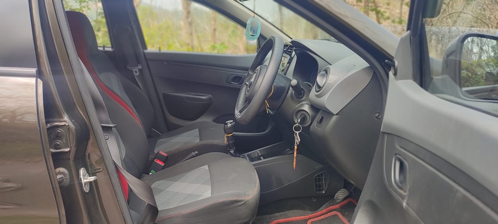 Kwid image 16 Kwid image 16