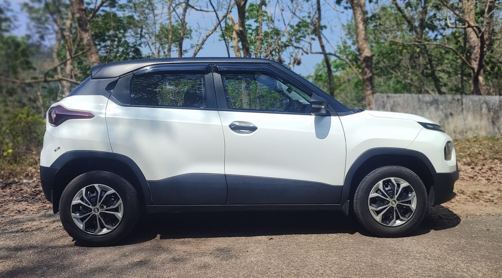 Punch image 6 Punch image 6