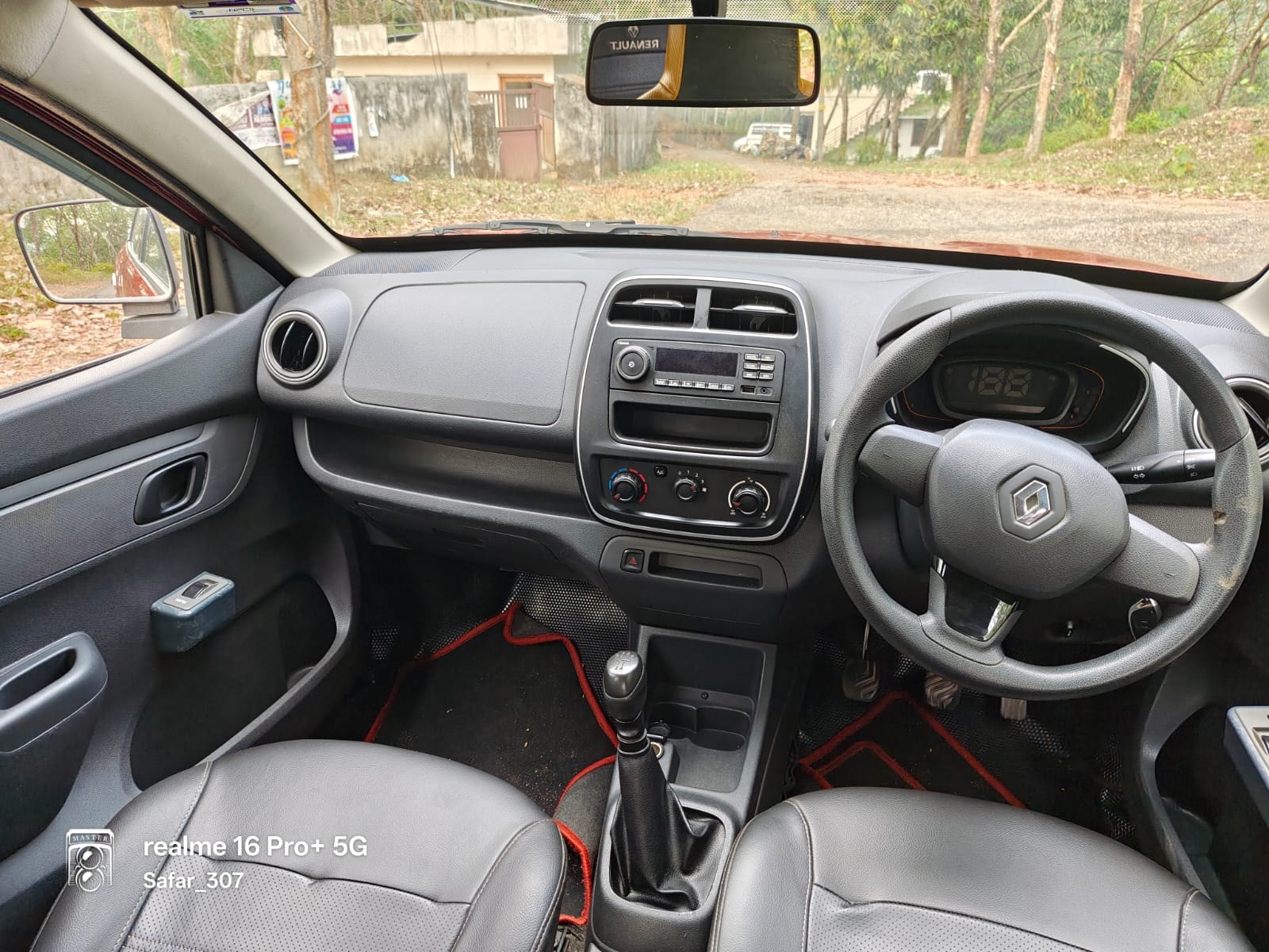 Kwid image 13 Kwid image 13