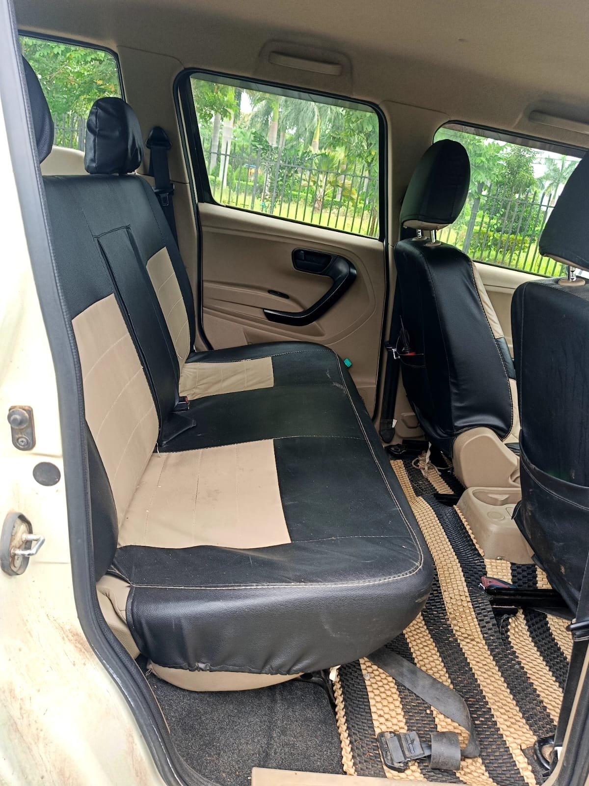 Used 2019 Mahindra TUV300 Used 2019 Mahindra TUV300