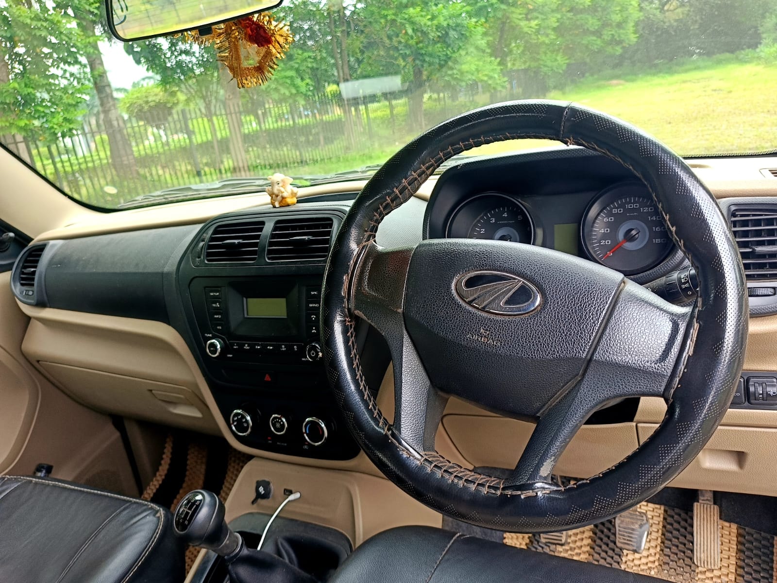 Used 2019 Mahindra TUV300 Used 2019 Mahindra TUV300