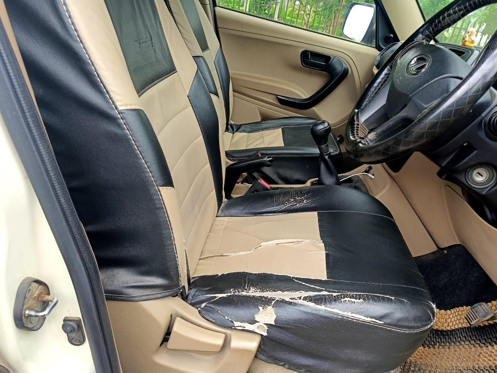 Used 2019 Mahindra TUV300 Used 2019 Mahindra TUV300