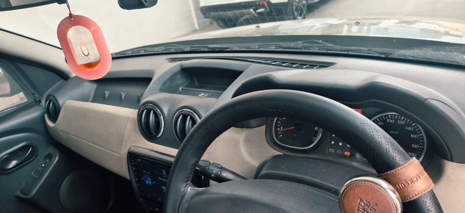 Duster image 4 Duster image 4