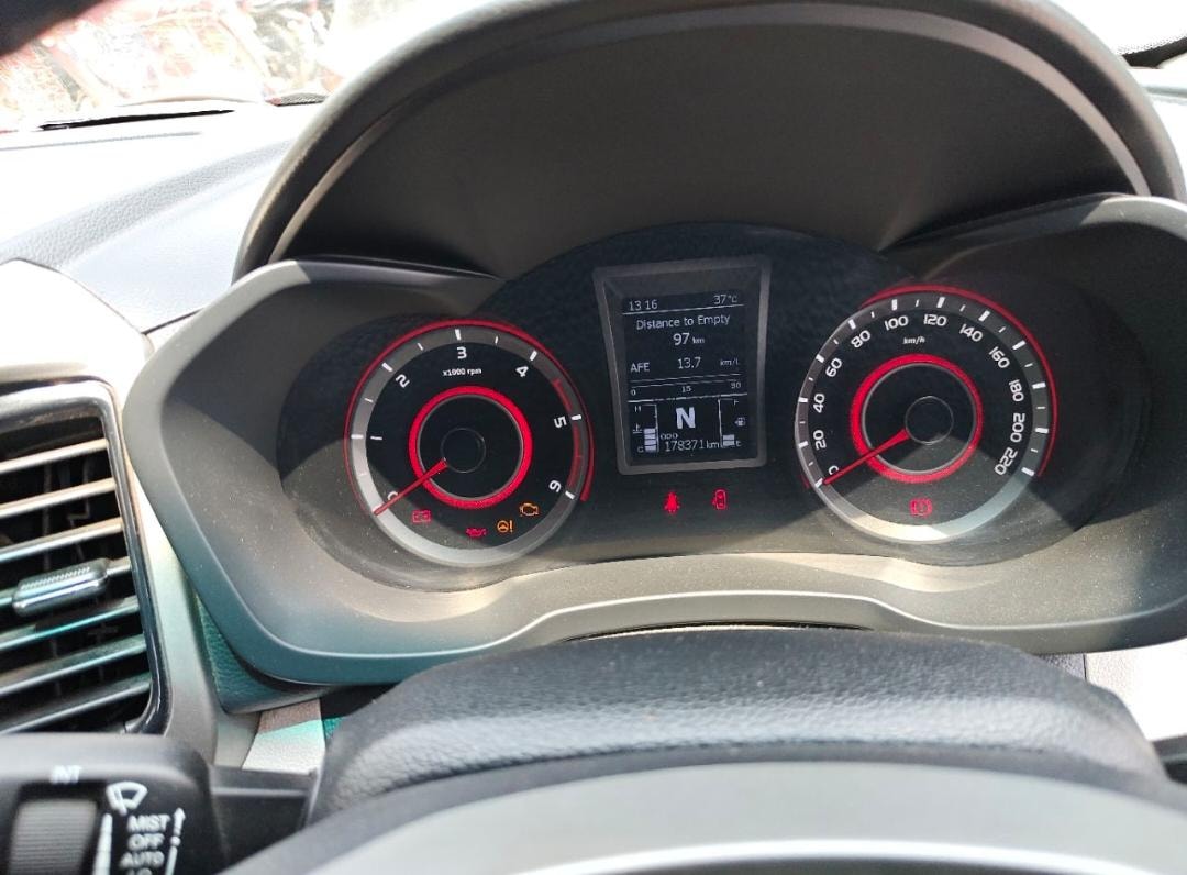 XUV300 image 5 XUV300 image 5