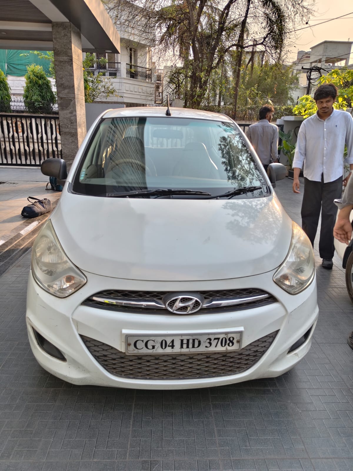 i10 image 3 i10 image 3