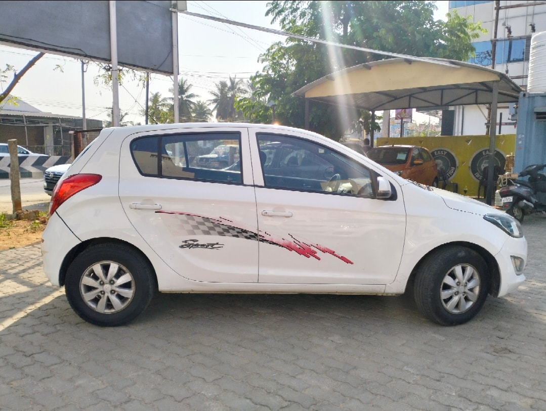 Elite i20 image 5 Elite i20 image 5