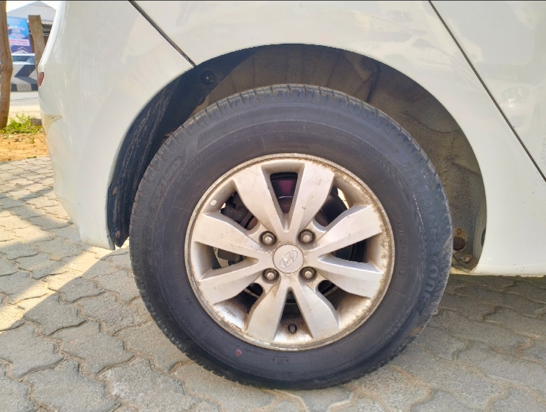 Elite i20 image 7 Elite i20 image 7