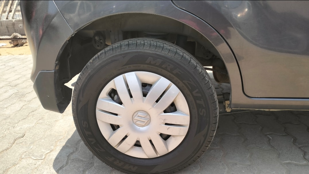 Alto 800 image 9 Alto 800 image 9