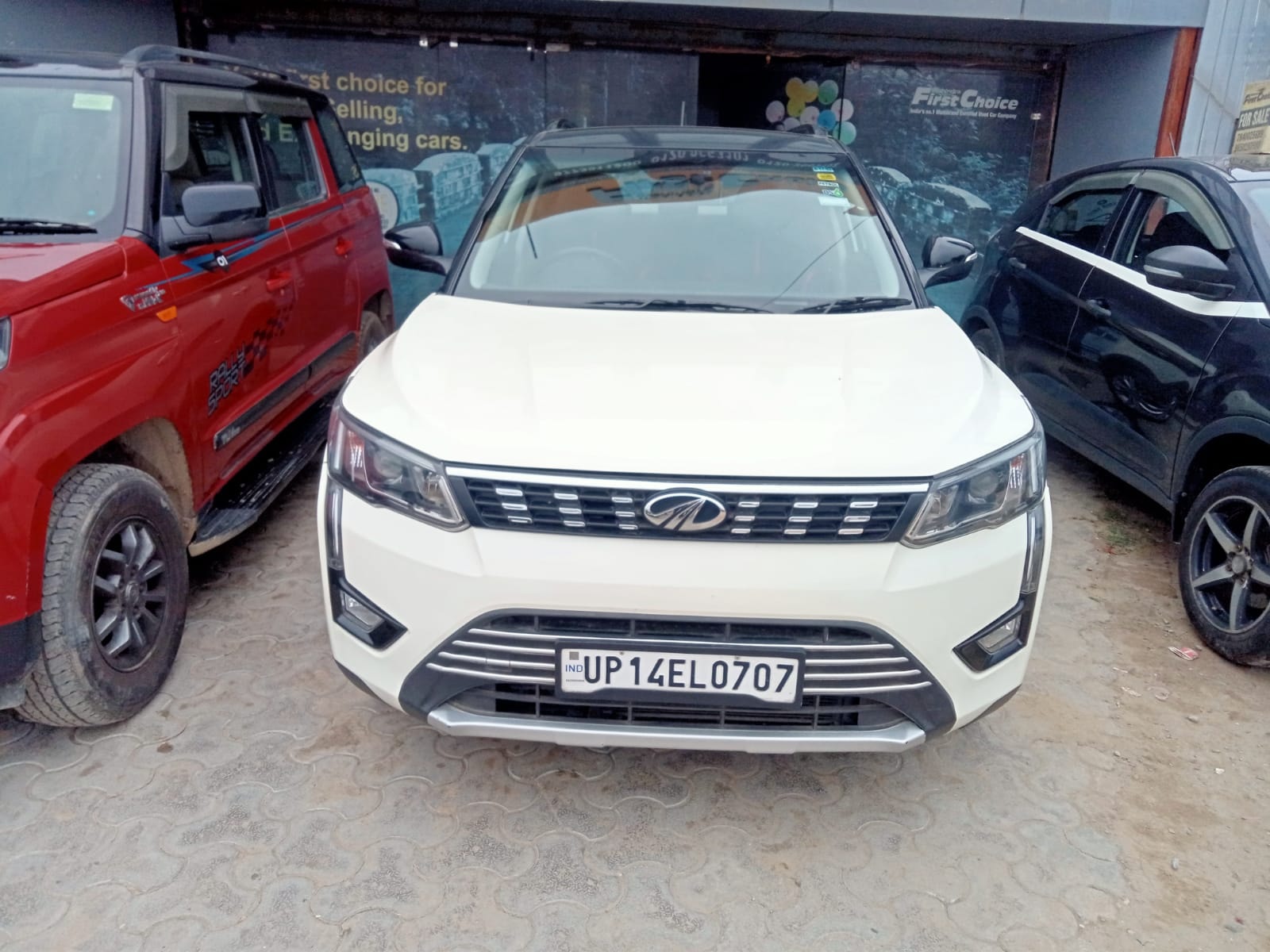 XUV300 image 1 XUV300 image 1