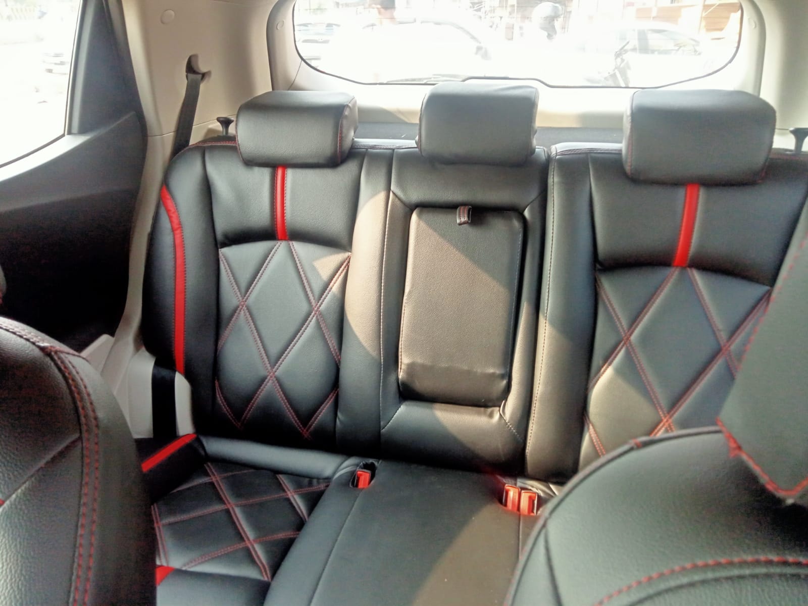 XUV300 image 12 XUV300 image 12