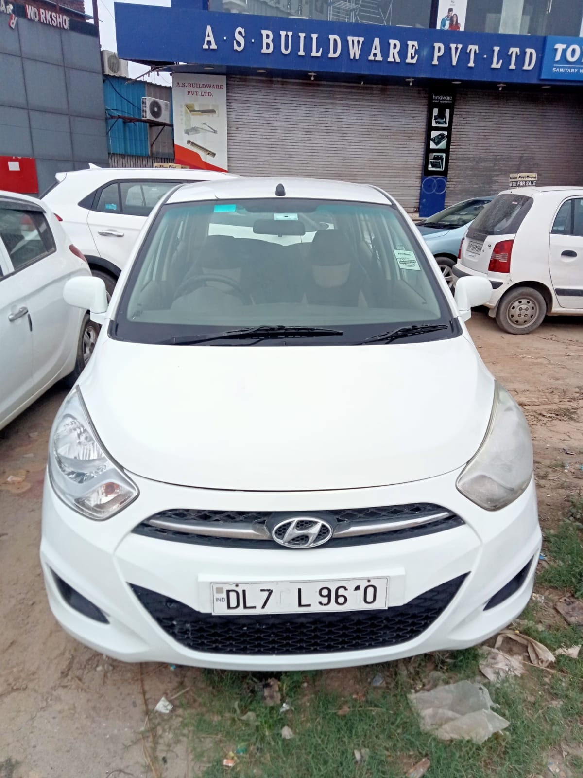 i10 image 1 i10 image 1