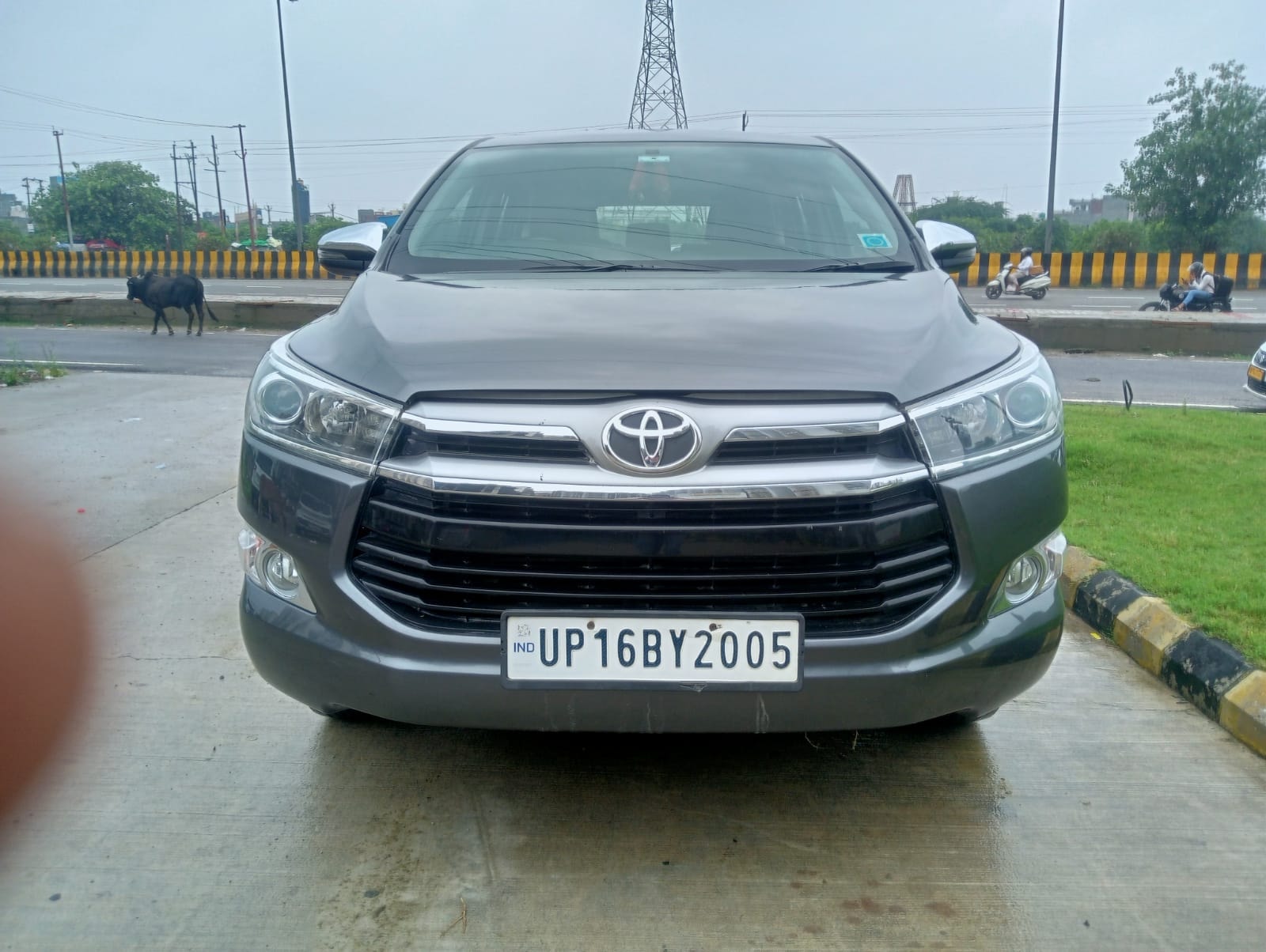 Innova Crysta image 8 Innova Crysta image 8