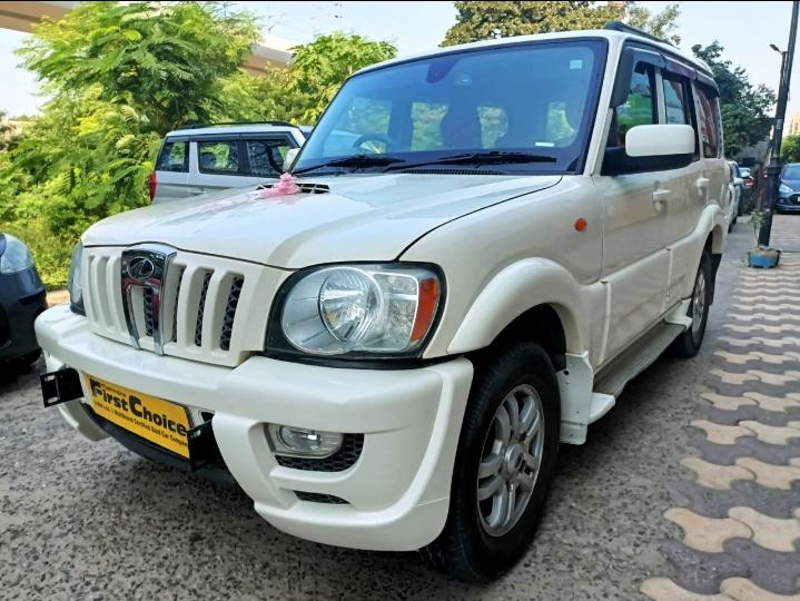 2014 महिंद्रा स्कॉर्पियो VLX 2WD BS4 2014 महिंद्रा स्कॉर्पियो VLX 2WD BS4