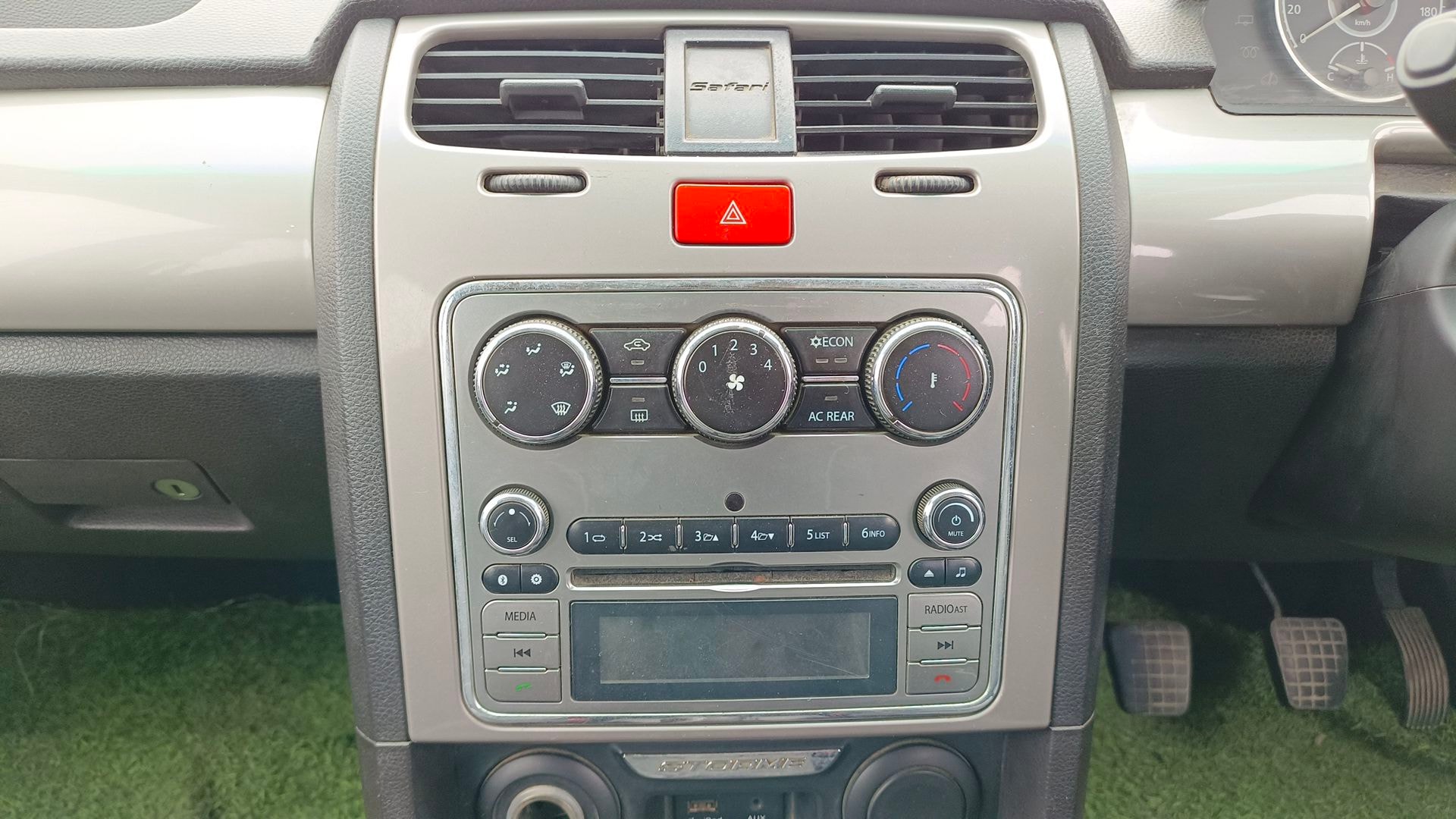 Safari Storme image 17 Safari Storme image 17