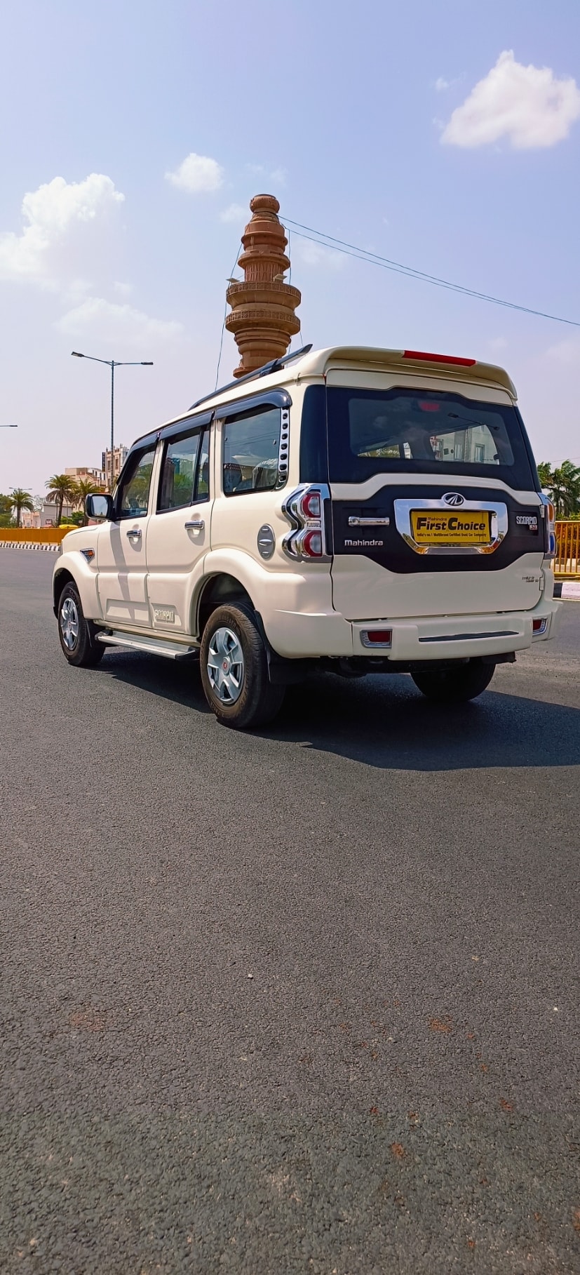 Scorpio image 3 Scorpio image 3