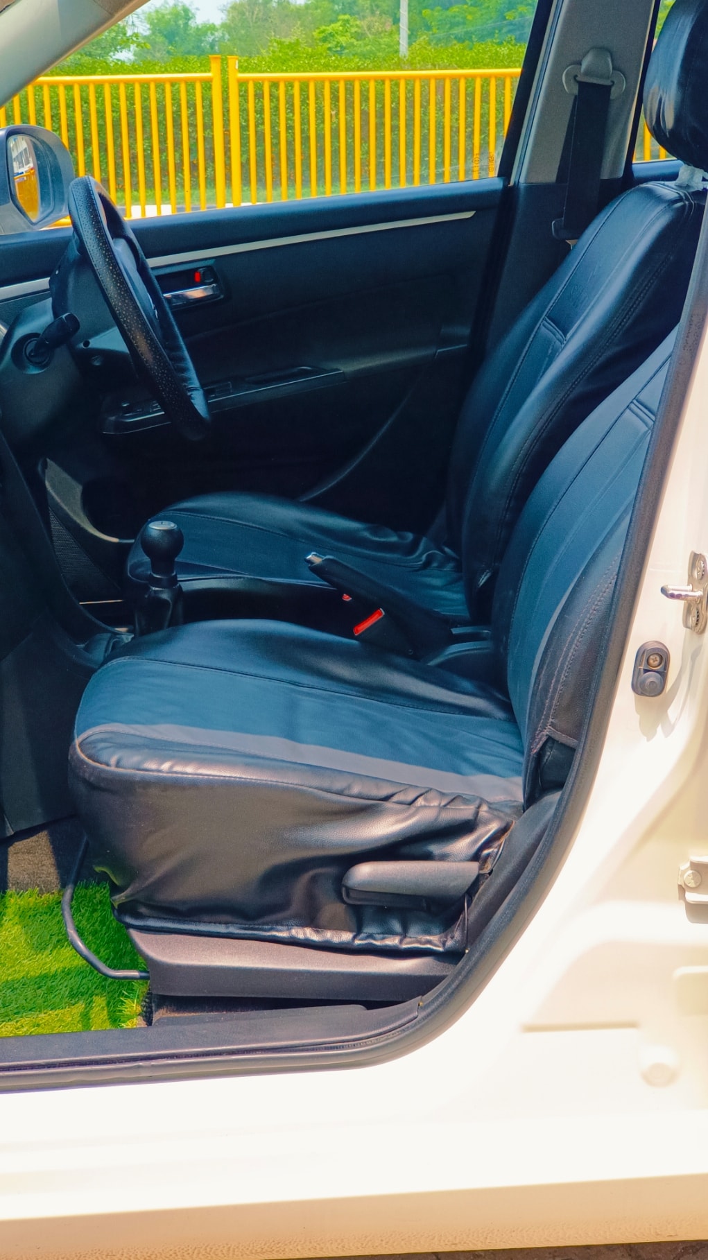 Swift image 16 Swift image 16