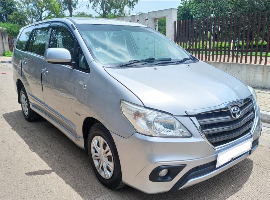 Innova image 8 Innova image 8