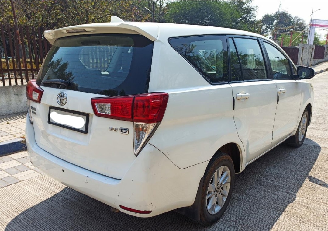 Innova Crysta image 5 Innova Crysta image 5