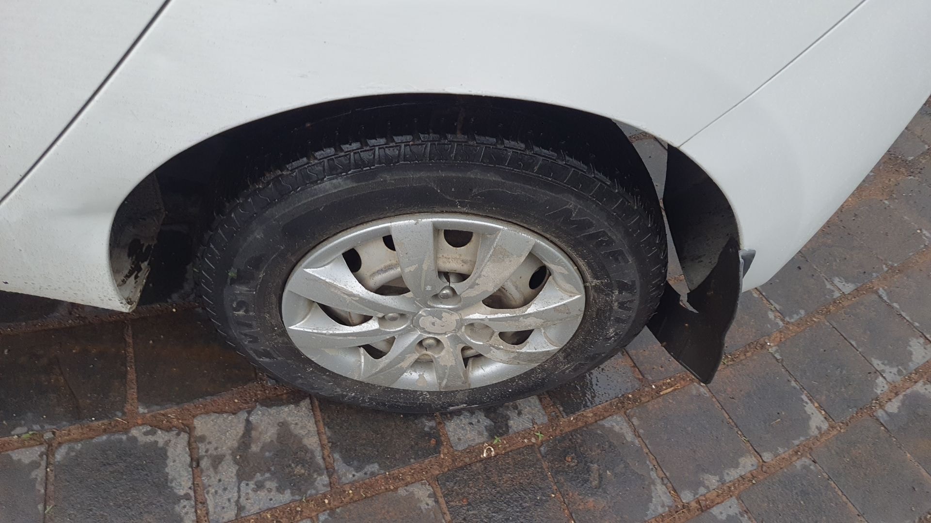 EON image 5 EON image 5