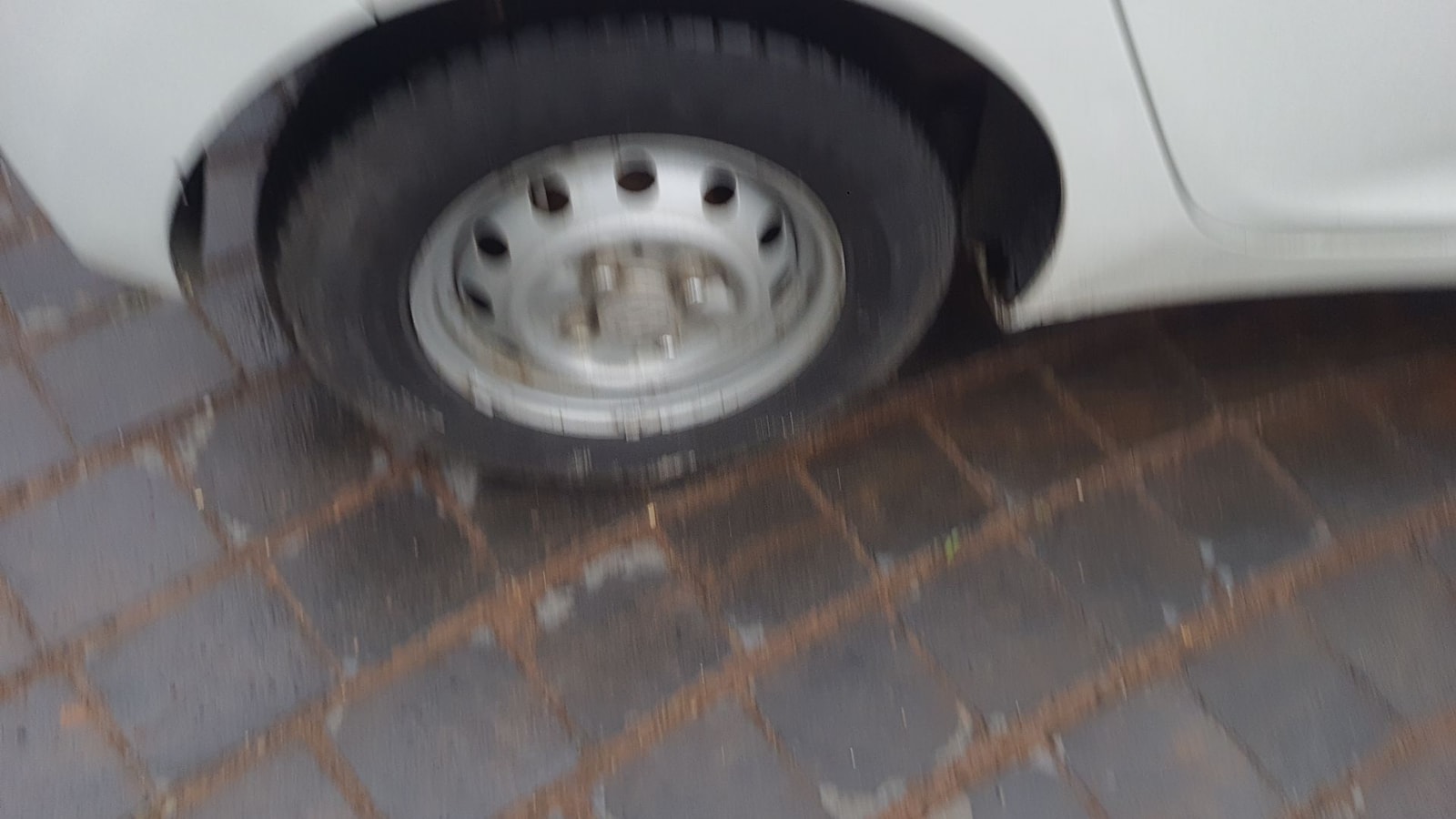 EON image 12 EON image 12